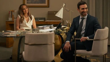 Office Romance (Credit: Ana Carballosa/Netflix)