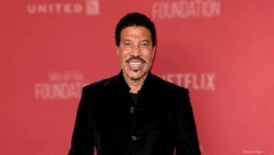 Lionel Richie at the SAG-AFTRA Foundation's Patron of the Artists Awards at the Wallis Annenberg Center for the Performing Arts. Beverly Hills, USA 09 November 2017 — Photo by Feature Flash